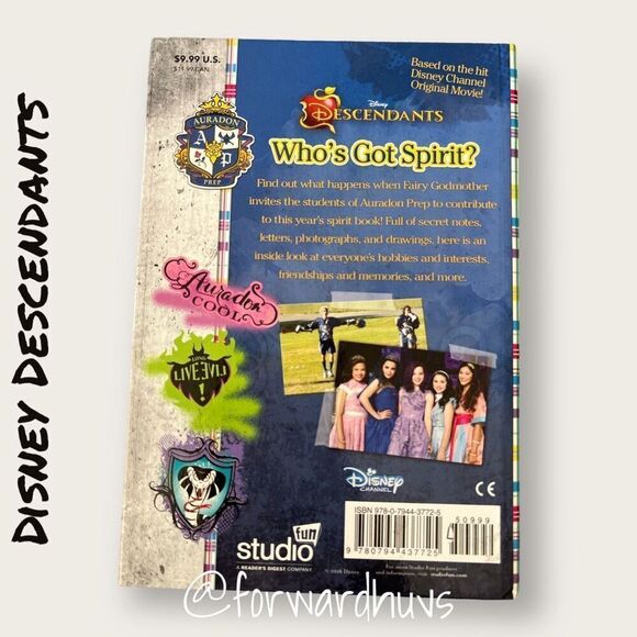 Disney Descendants - The Isle Of the Lost & Spirit Book Highlights and Memories - Picture 4 of 10